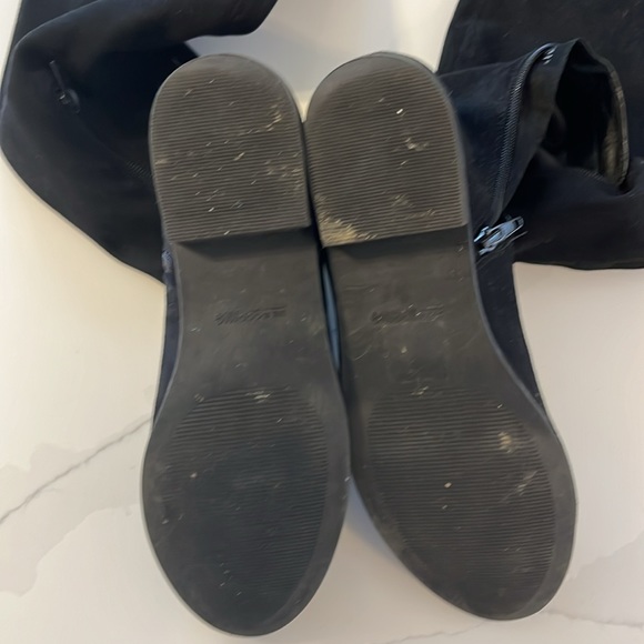 Over the knee black boots size 7.5 - Picture 8 of 8